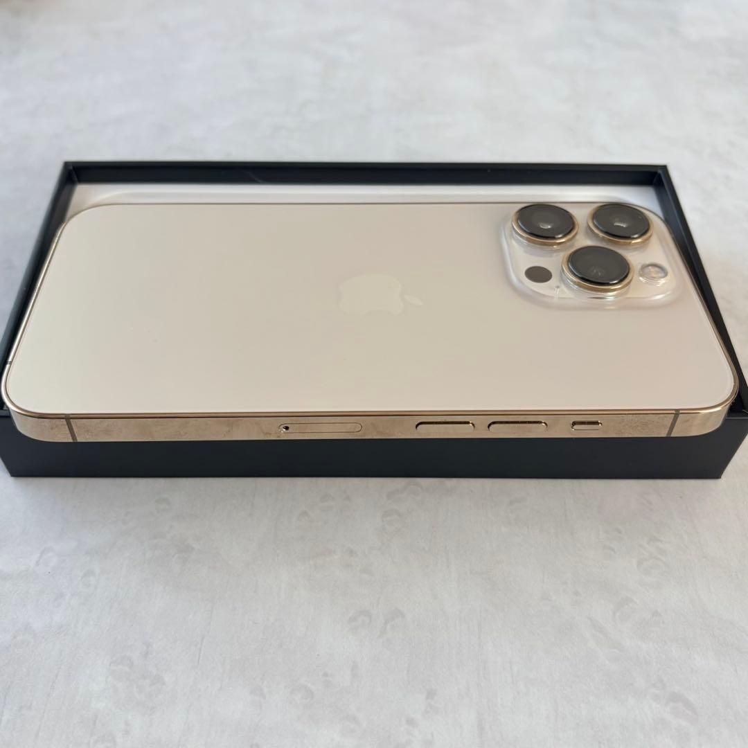 【美品】iPhone13 pro ゴールド 128 GB SIMフリーケース付き