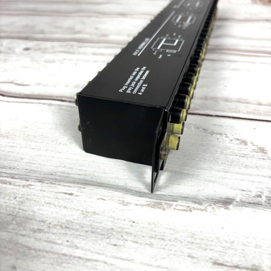 NEUTRIK NYS-SPP-L TRS バランスパッチベイ