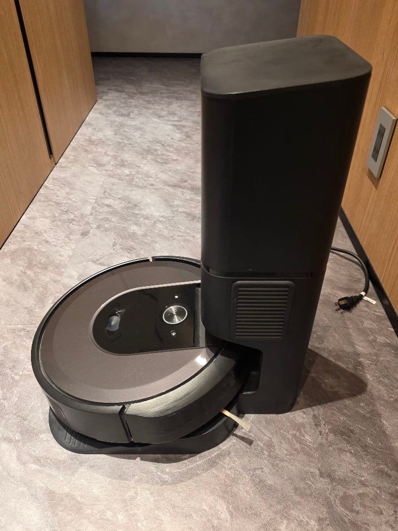 iROBOT ロボットクリーナー ルンバi7+