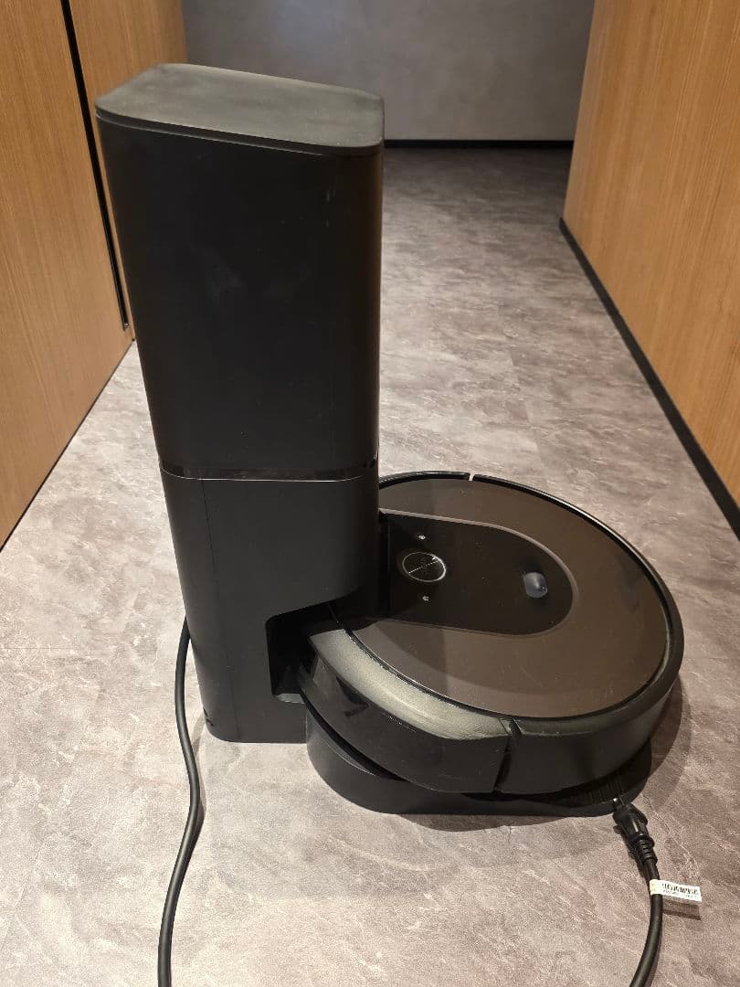 iROBOT ロボットクリーナー ルンバi7+