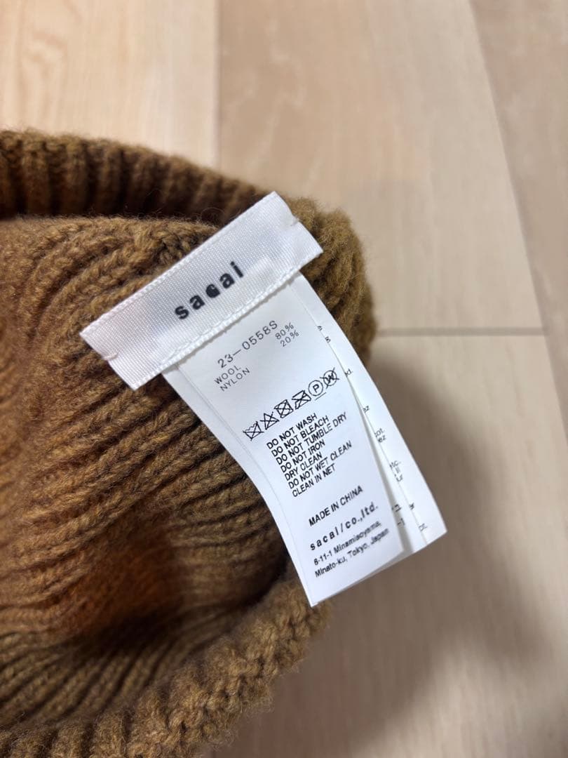 sacai カーハート ブラウン ニット帽