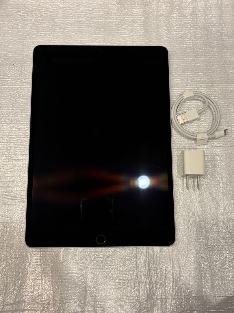 iPad Pro 10.5インチ64GB 2月1日22:00まで10%OFF‼️