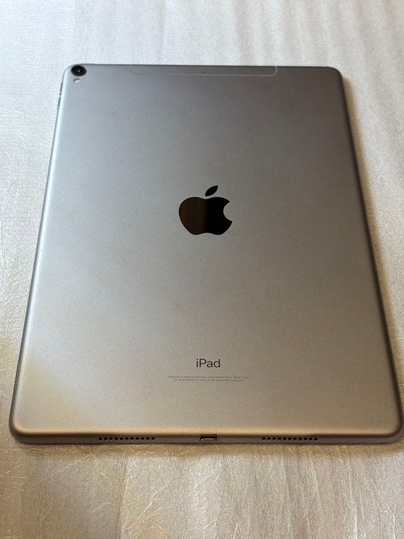 iPad Pro 10.5インチ64GB 2月1日22:00まで10%OFF‼️