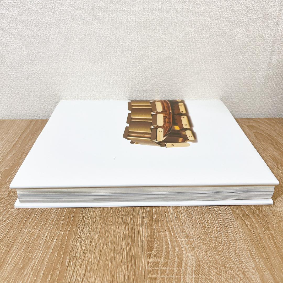 【希少本】カルティエ 伝説の時計「タンク」　歴史と魅力を網羅した名著