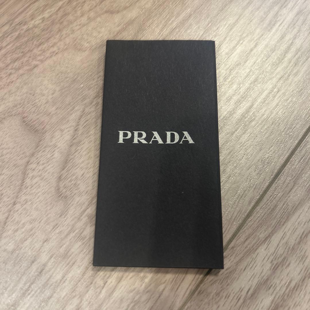 s*6様 PRADA ラウンドサングラス ケース付き
