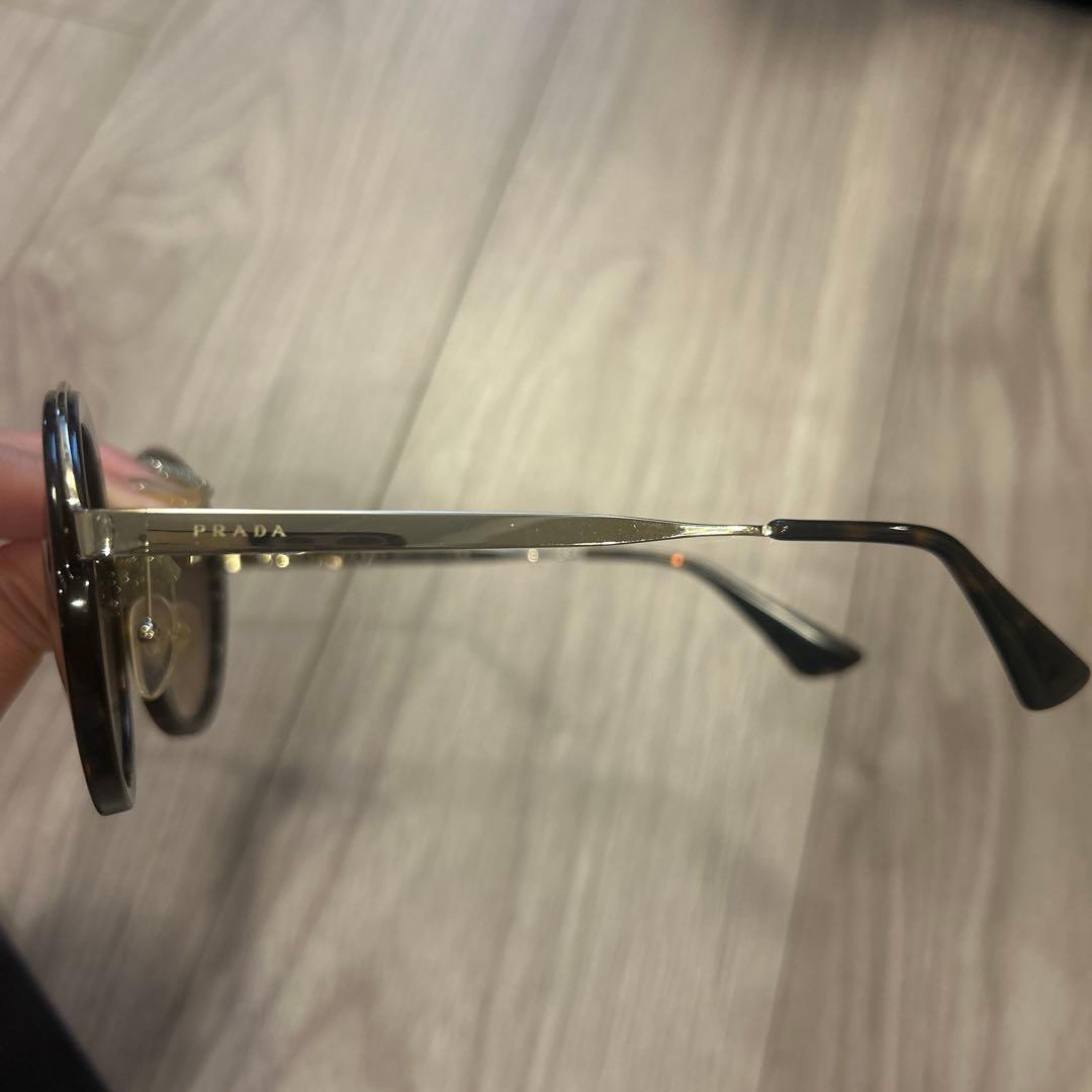 s*6様 PRADA ラウンドサングラス ケース付き