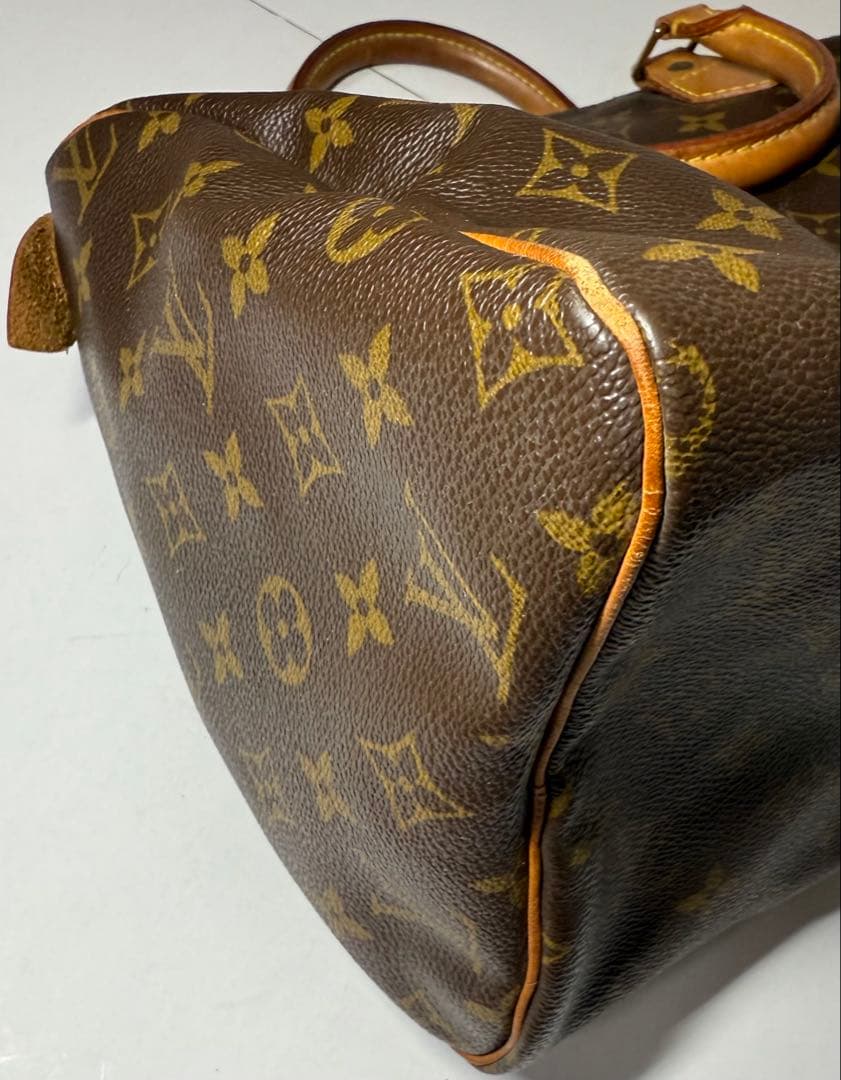 LOUIS VUITTON ルイヴィトン モノグラム スピーディ30