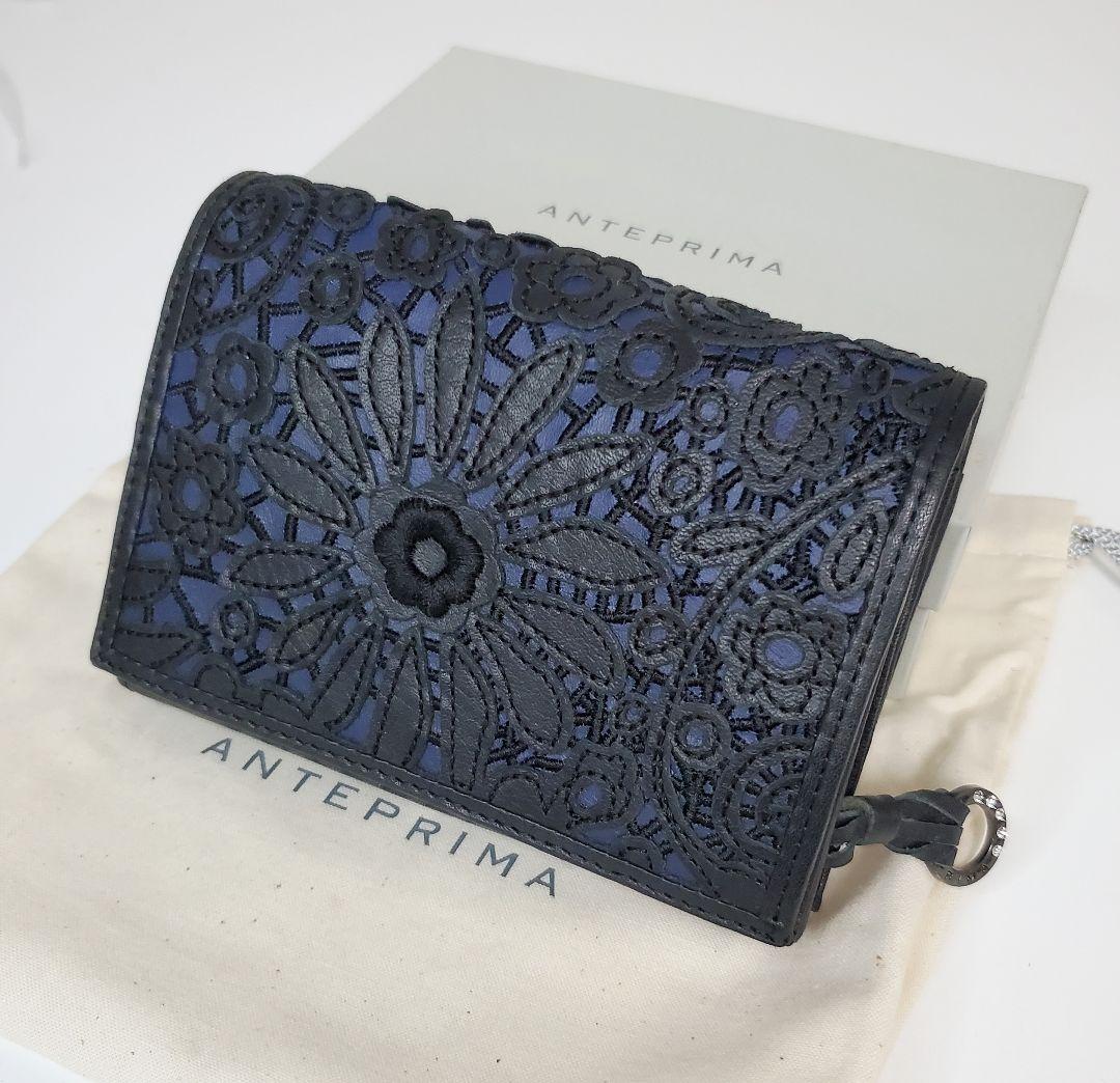 廃盤希少✨️ANTEPRIMA リカモ 二つ折り財布 本革レース 花 箱付