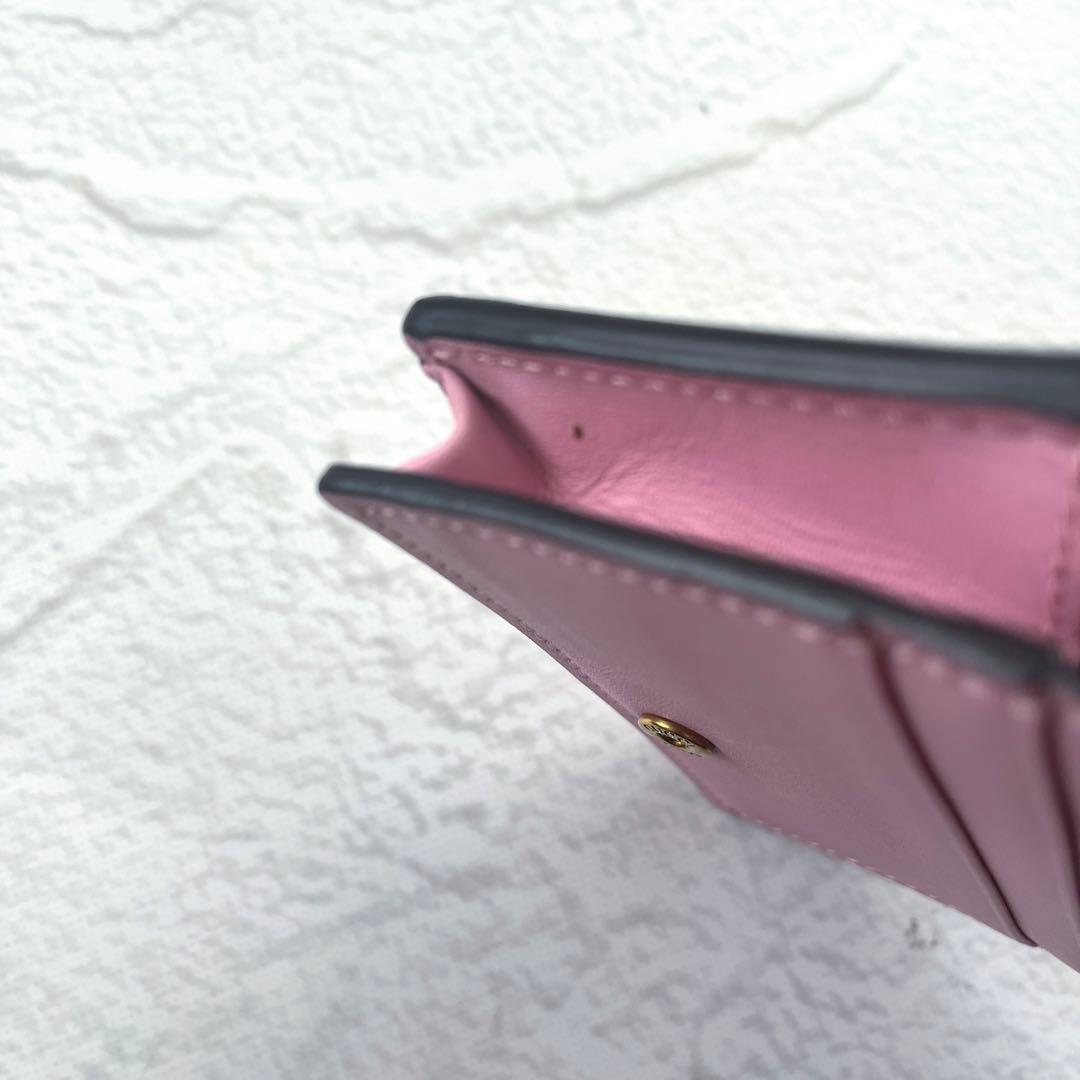 GUCCI イチゴ柄 ストロベリー 二つ折り財布 箱 袋 付き