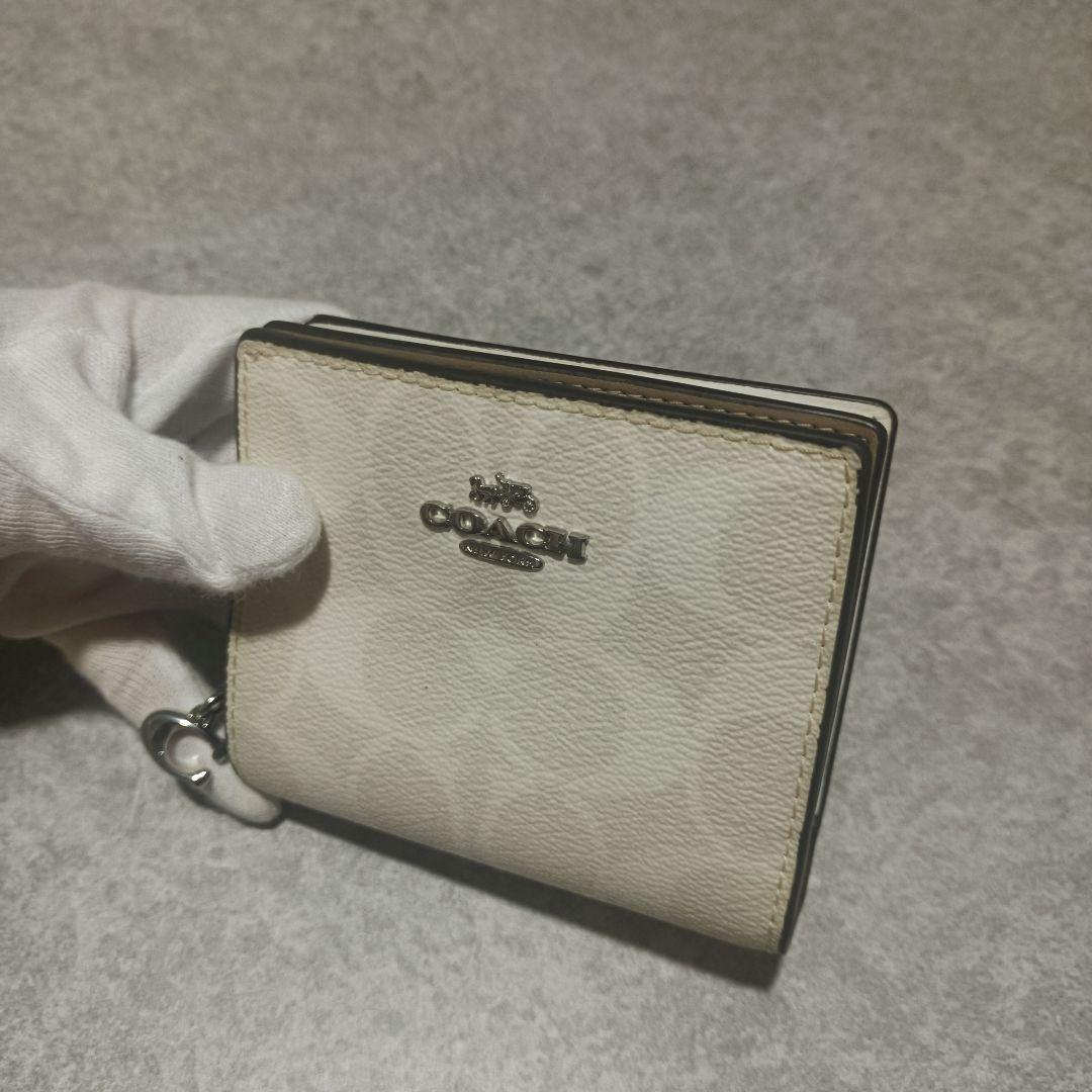 大人気 COACH コーチ 二つ折り財布 コンパクトウォレット パスケース付き☘