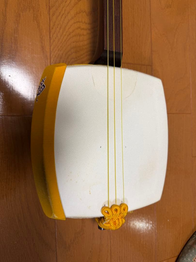 【三味線 ハードケース付き 和楽器】
