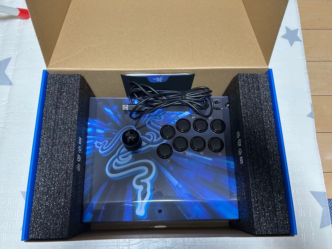 Razer Panthera Evo アーケードコントローラー