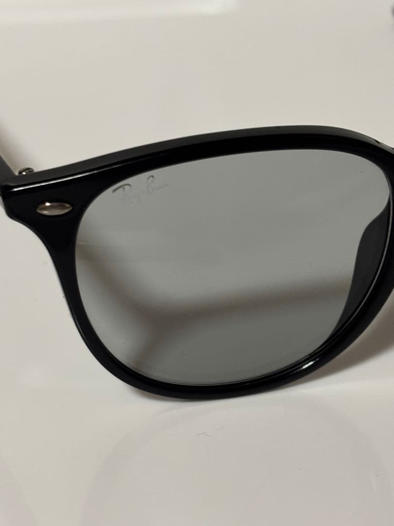 ★大人気モデル★RB4259F 601/87★RayBan★ ライトグレー★