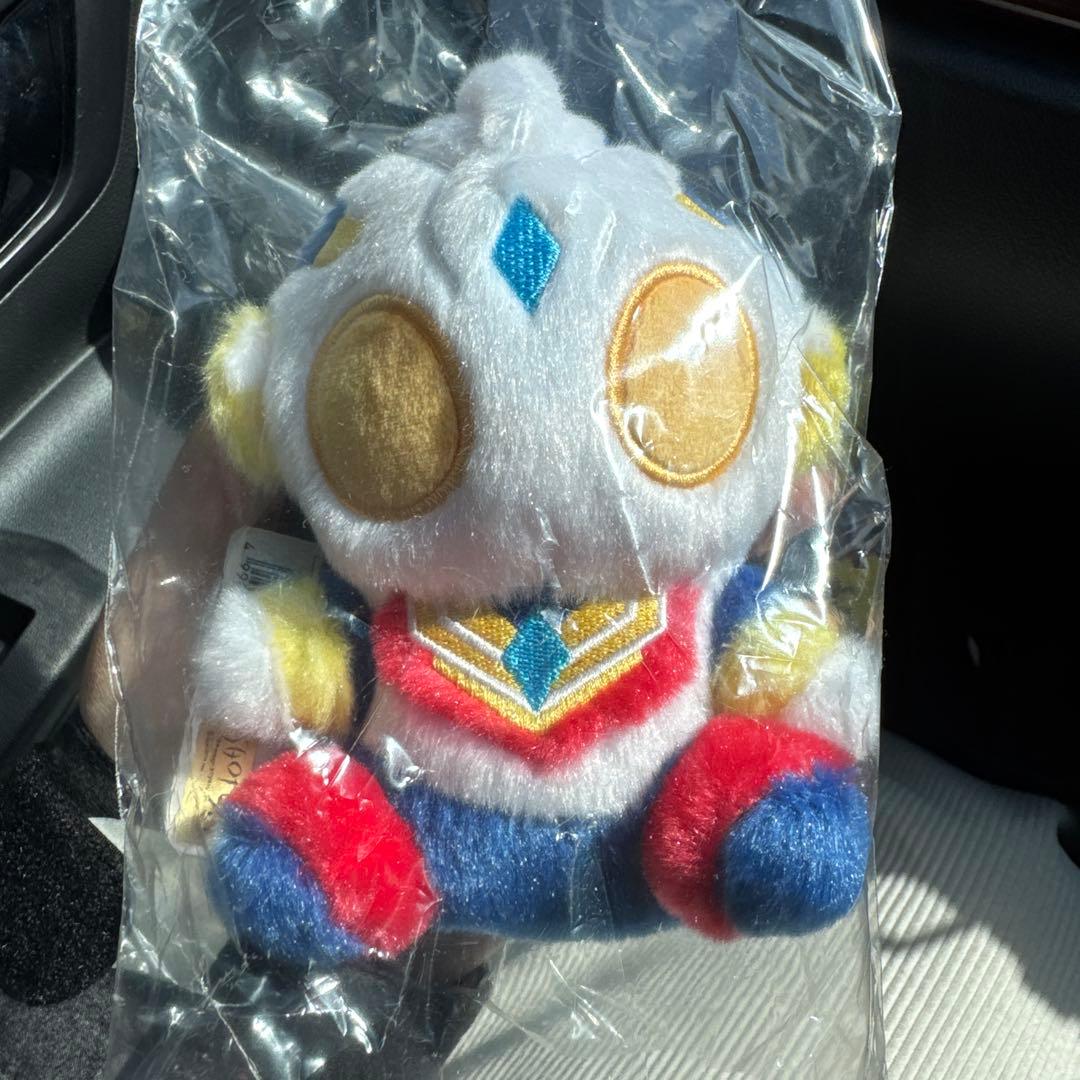 M78 ウルトラマン　ふわふわお座りぬいぐるみ　ウルトラマン　トリガー