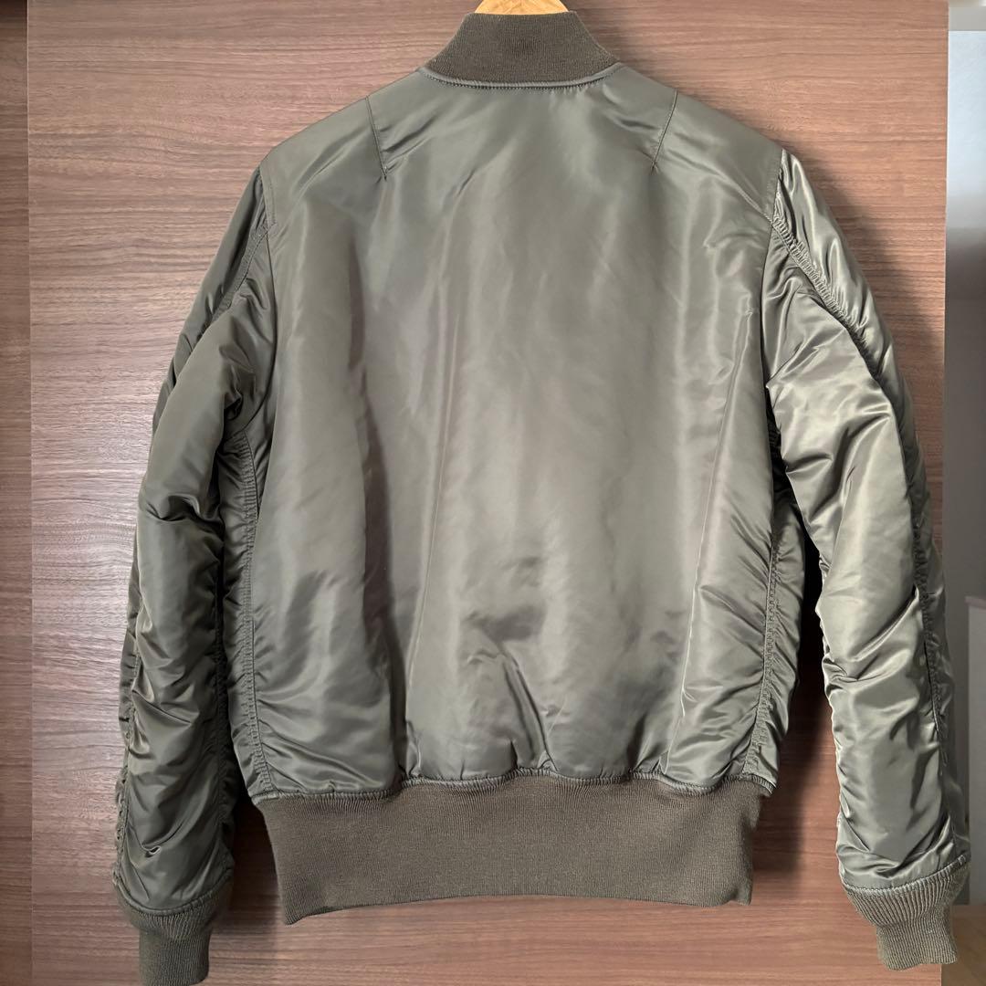 ☆美品Alpha Industries MA-1 Large 赤タグ付き