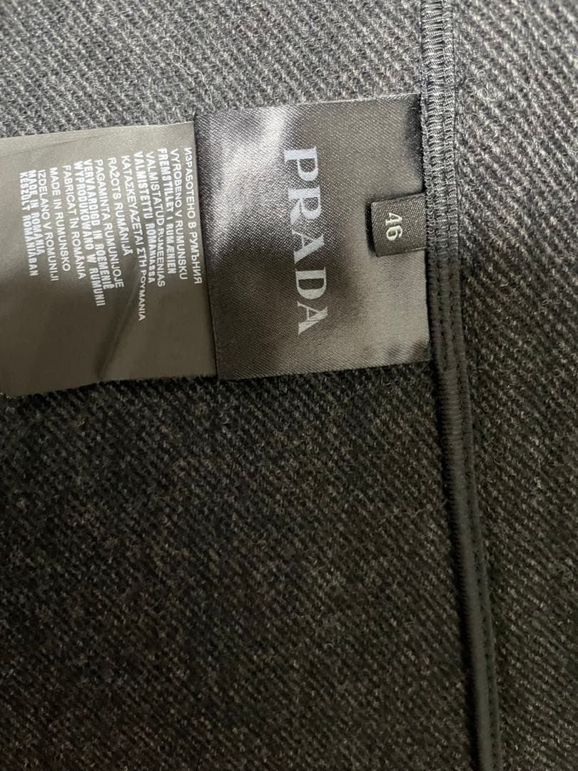 プラダ　ダッフルコート　PRADA