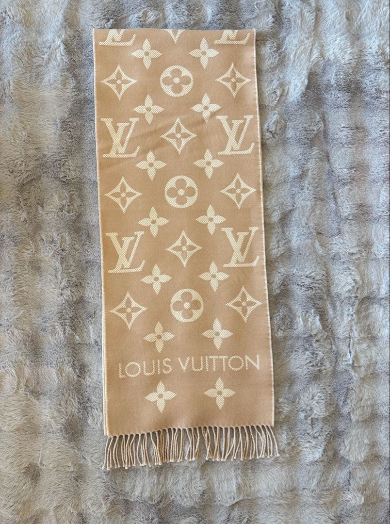 Louis Vuitton マフラー・LV エセンシャル　ベージュ