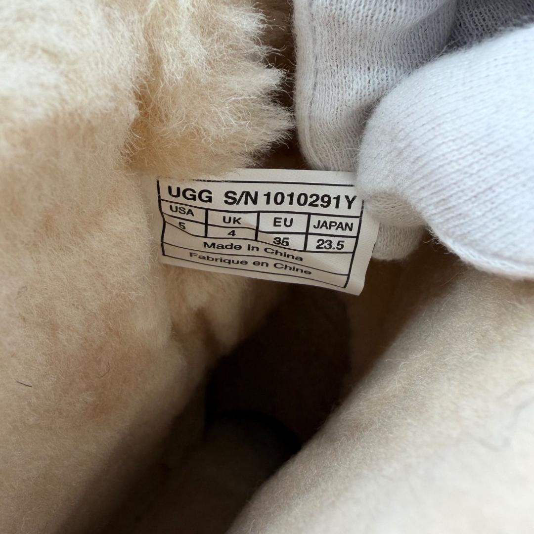 17561✨未使用✨UGG アグ ゴールド フラワーモチーフ ムートンブーツ