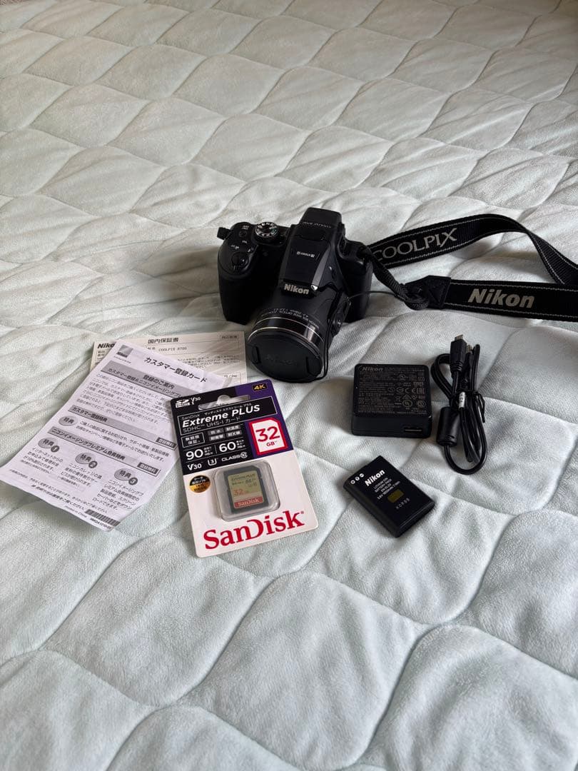 Nikon COOLPIX デジタル一眼レフB700 美品