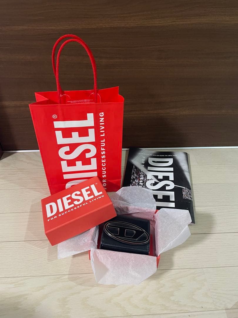 DIESEL三つ折り財布