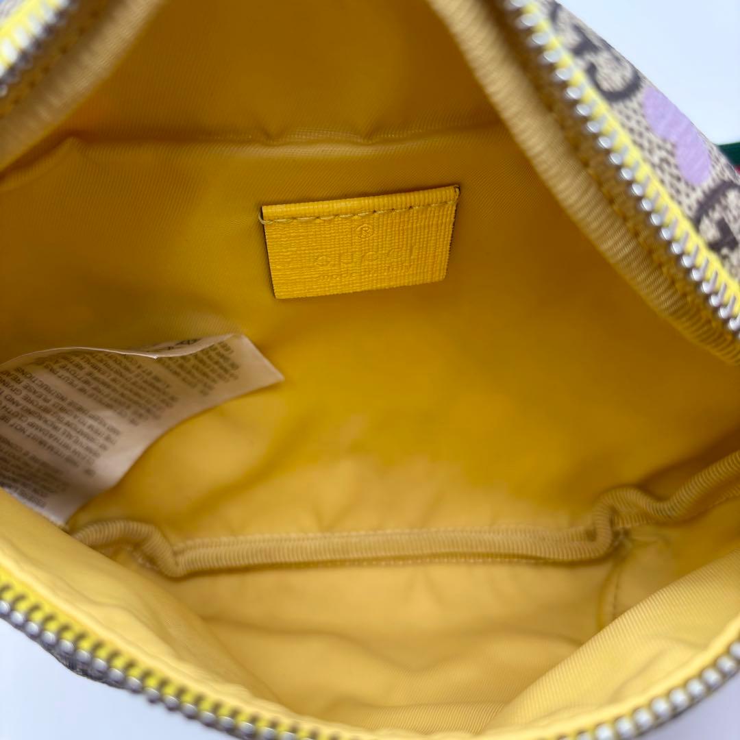 極美品 GUCCI ボディバッグ ハートプリント シェリーライン GGスプリーム