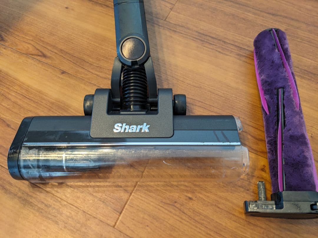 【そうこ】Shark スティッククリーナー 本体　バッテリー2個付き