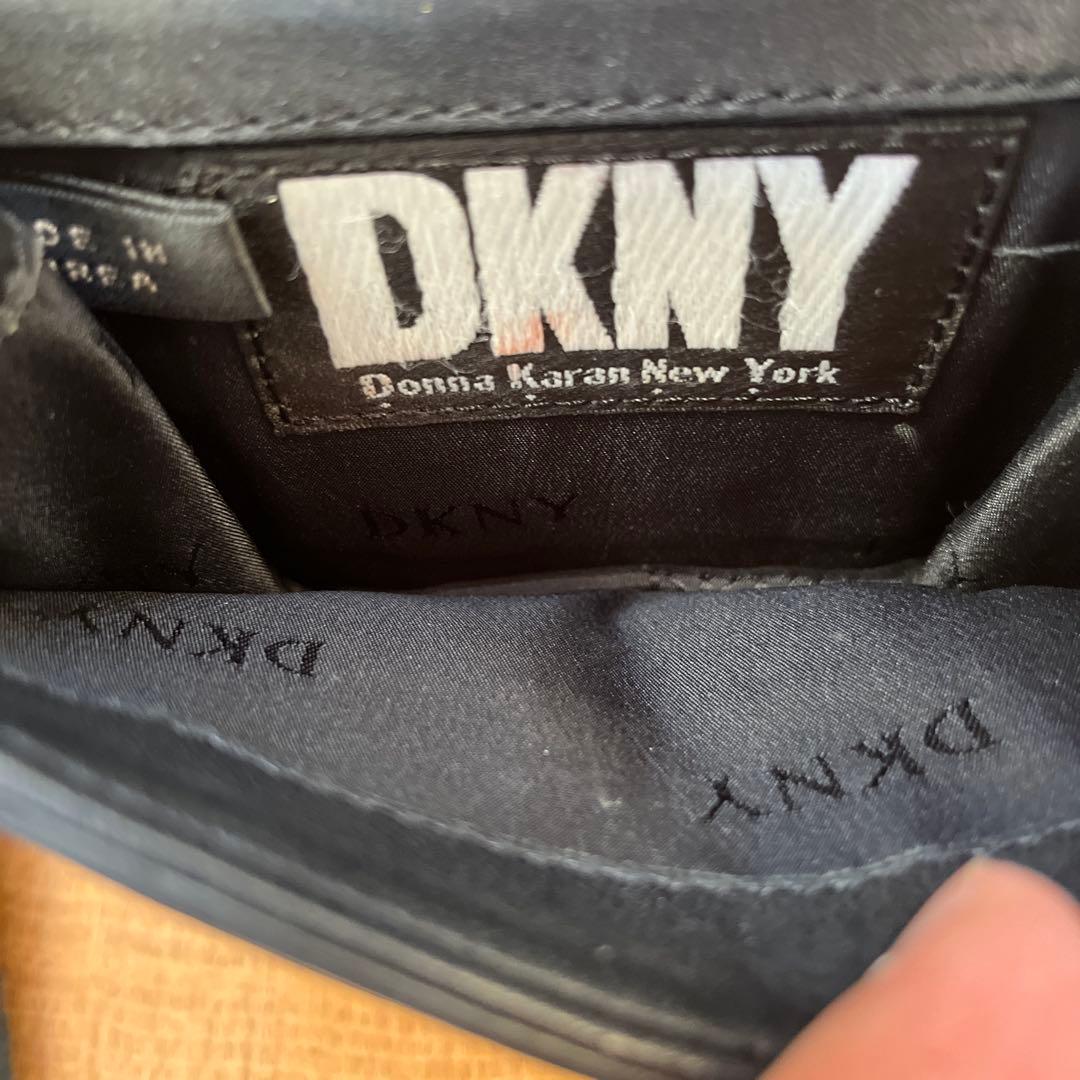【希少】DKNY ヴィンテージ レザーウエストポーチ 本革 メタルパーツ 韓国製