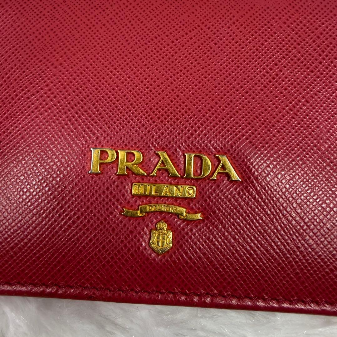 【美品】PRADA プラダ サフィアーノ レザー 二つ折り財布 レディース