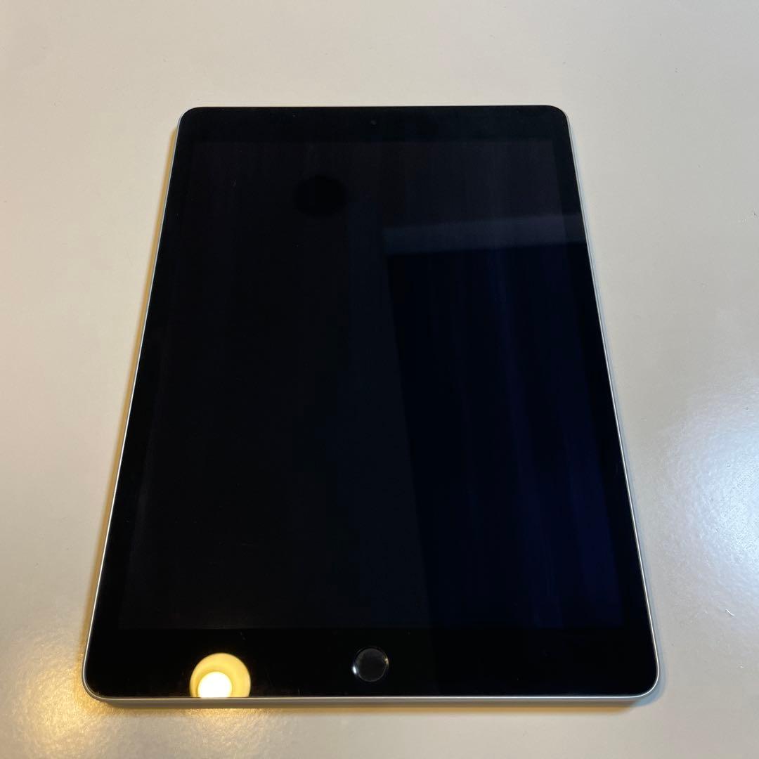 【箱付き】iPad 10.2インチ 第9世代 Wi-Fi 64GB
