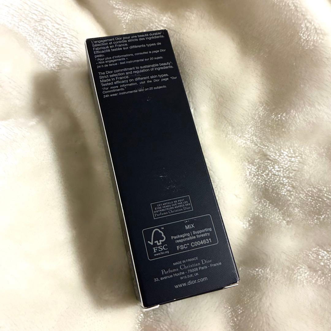 ファンデーション Dior Forever Skin Grow 0.5N Neutral 30ml