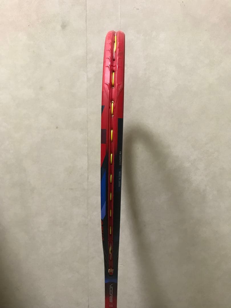 YONEX VCORE 98テニスラケット G2