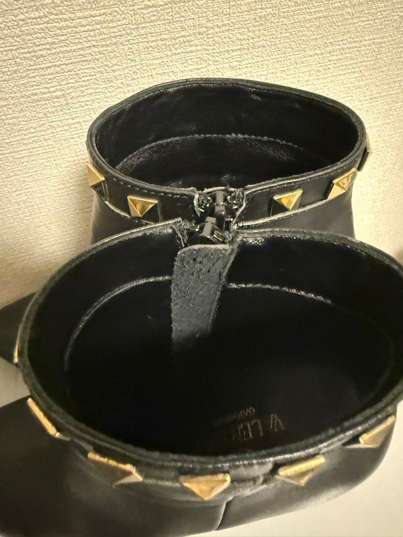 バレンティノ　ブーツ