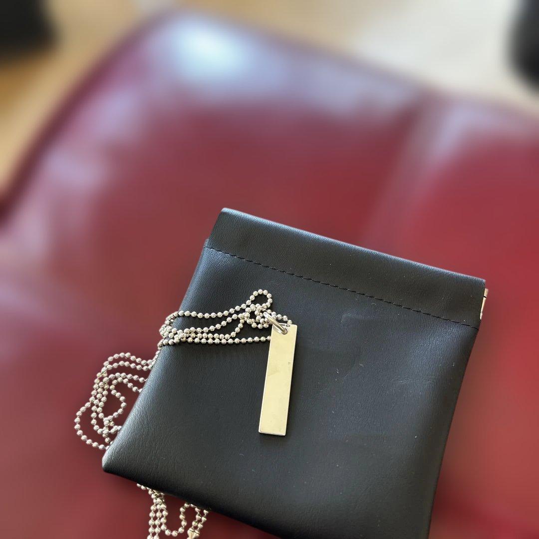 GUCCIダブルボールチェーンシルバープレートネックレス