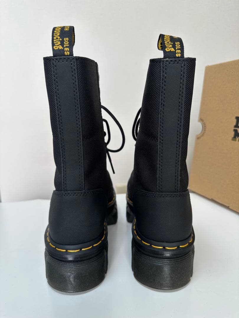 Dr. Martens ブラック ハイカットブーツ