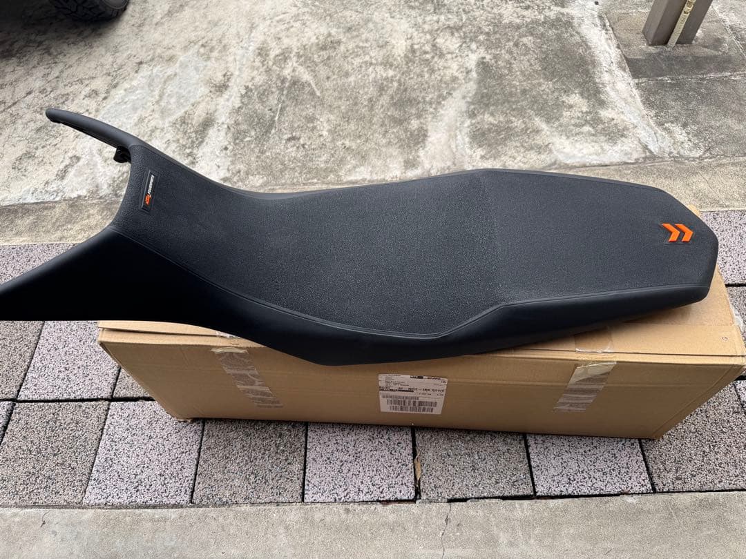 ktm890 アドベンチャー ローシート