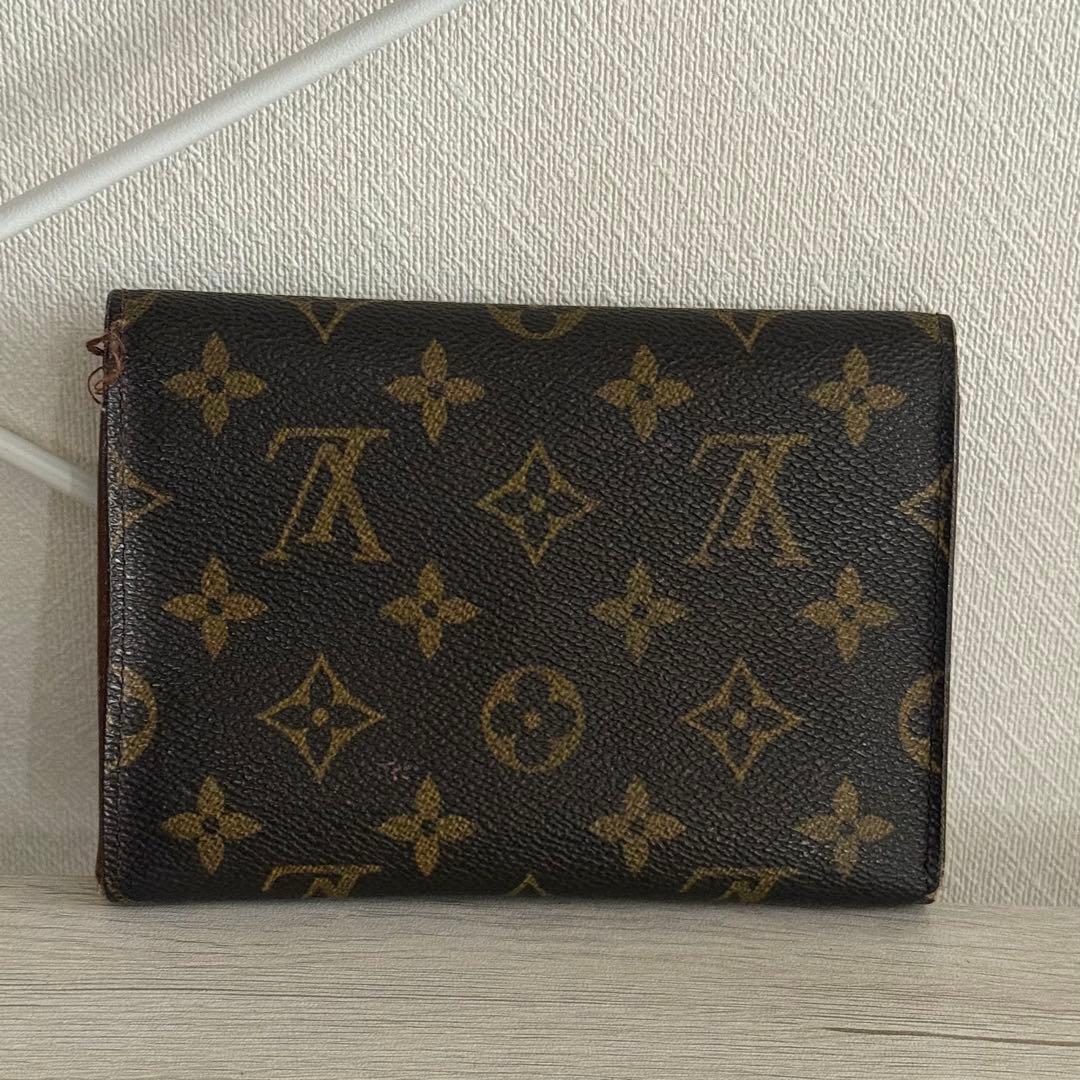 Louis Vuitton 折り財布、ポーチ