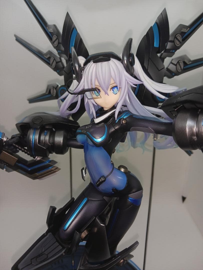 m*9様 新次元ゲイム ネプテューヌVII ネクストブラック 1/7 フィギュア