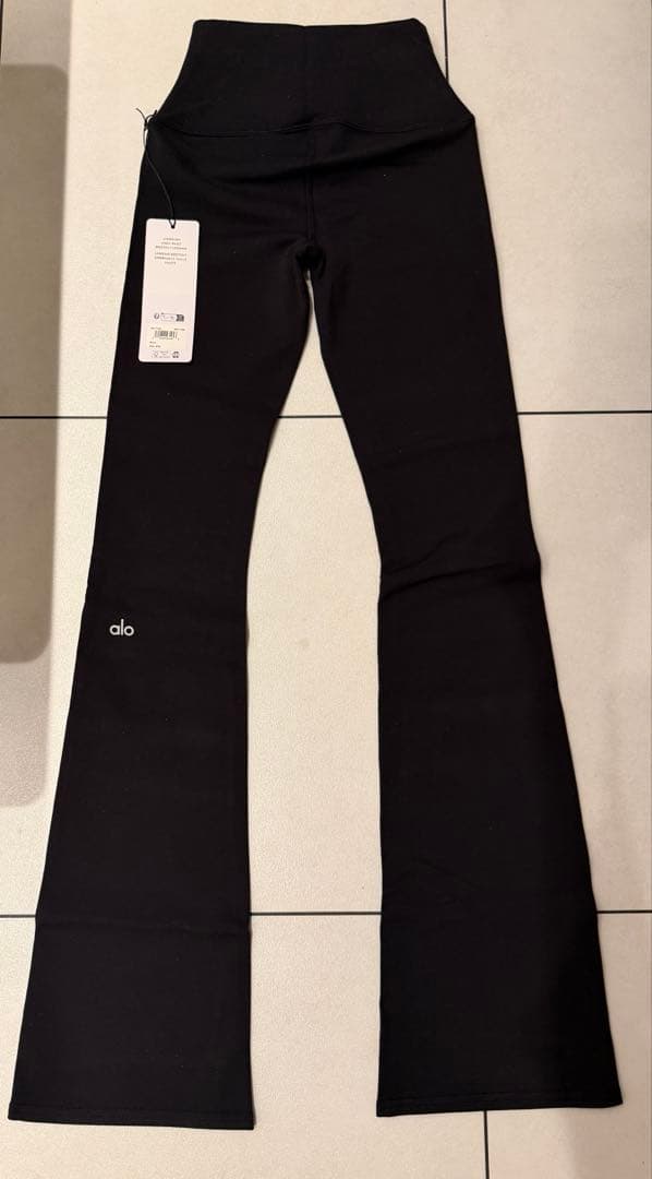 ヨガ・ピラティス alo yoga High-Waist Bootcut Legging