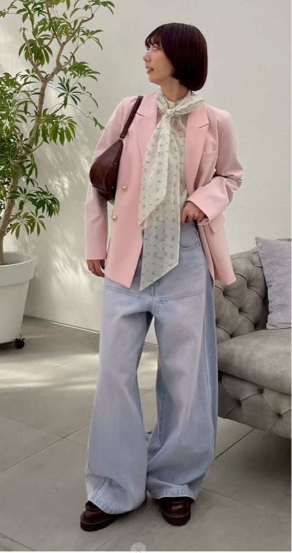 lilybrown ダブルニーカーブワイドデニムパンツ
