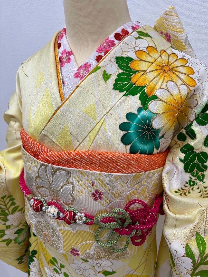 振り袖　フルセット　長襦袢付　レモンイエロー　成人式　金彩加工　刺繍入り　851