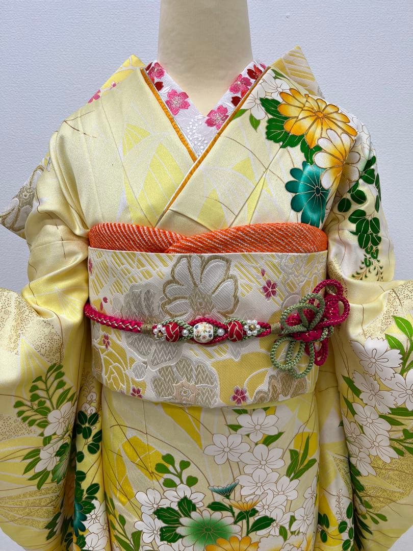 振り袖　フルセット　長襦袢付　レモンイエロー　成人式　金彩加工　刺繍入り　851