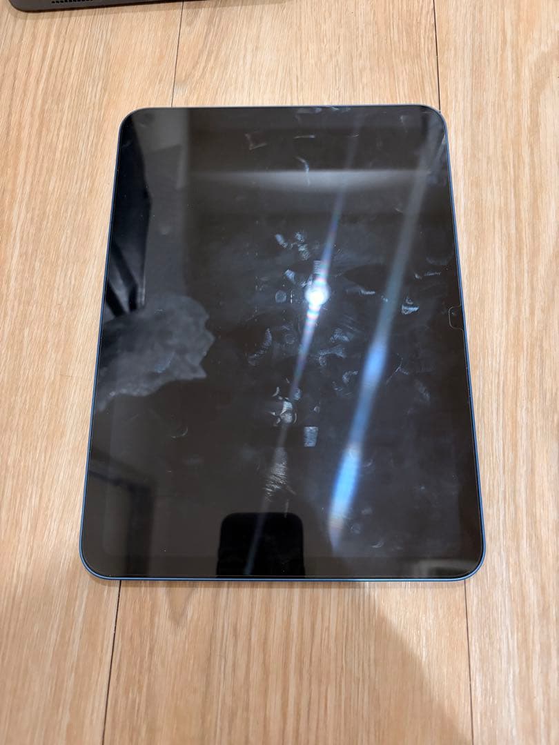 美品 第10世代iPad 64GBブルー Logicoolキーボード付き