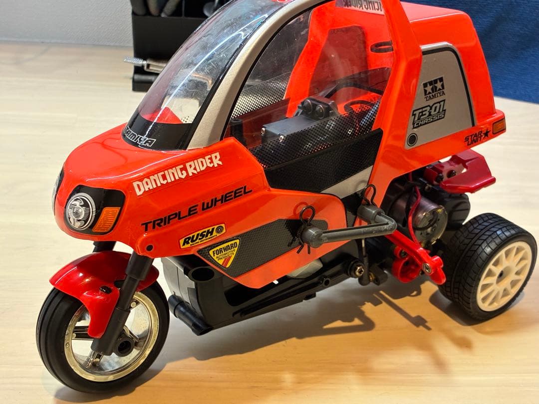タミヤ ダンシングライダー　t3-01 1/8 完成品