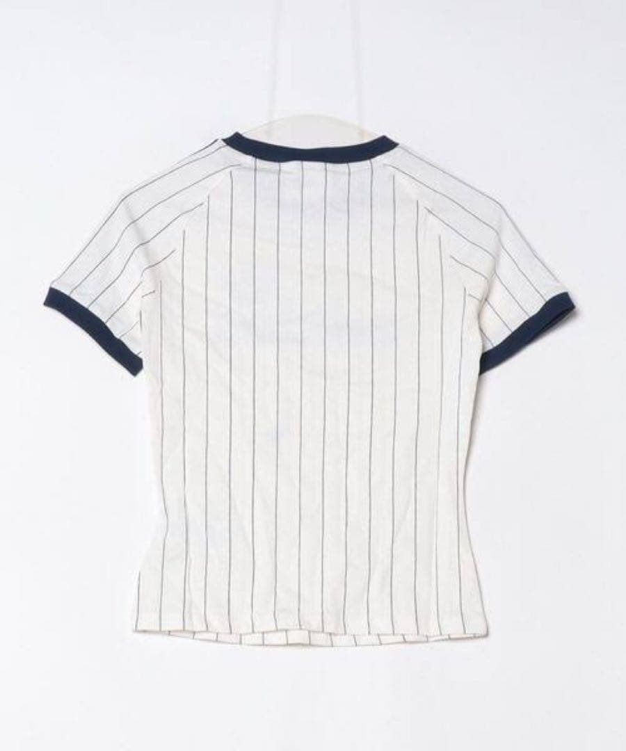 adidas リニアグラフィックTシャツ
