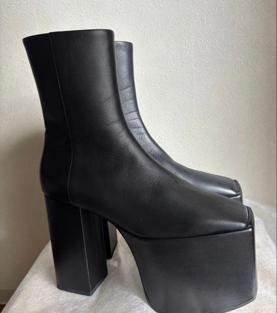 BALENCIAGA プラットフォームブーツ