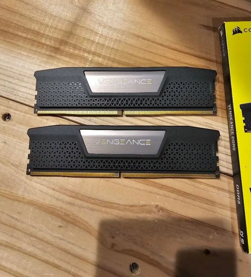 Corsair VENGEANCE DDR5 32GB(16GB×2)