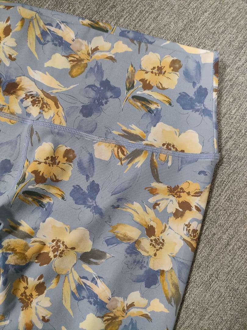 Fiori❀⑧SUKALA ブラトップレギンスセット花柄 Lサックスブルー