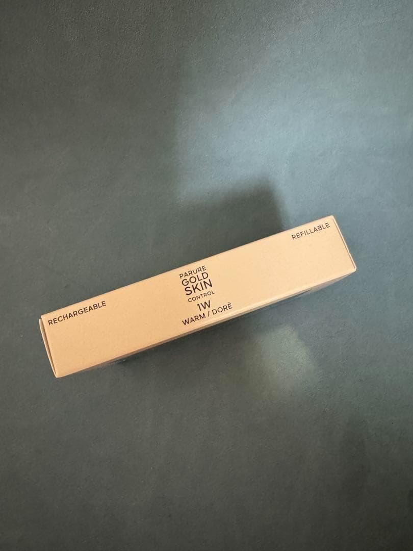 ゲラン　パリュール ゴールド スキン コントロール コンパクト　1W