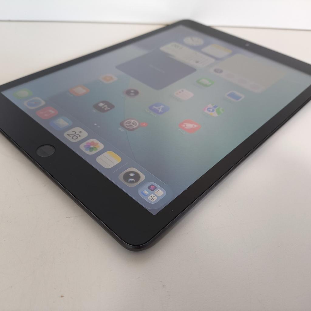 iPad 10.2インチ　第9世代　Wi-Fi 64GB No421