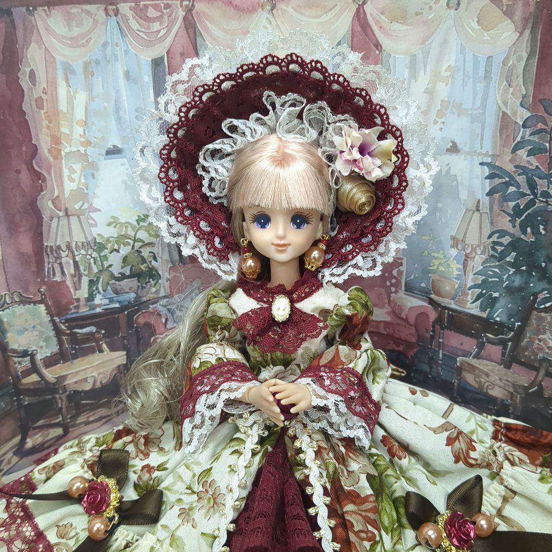 K*6様 ジェニーフレンド27cmドール服　ワインレッドの薔薇のドレス